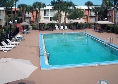 Econo & Kissimmee
