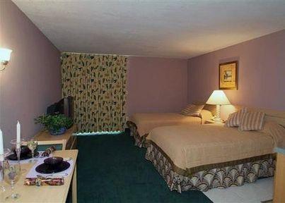 Hotel Econo &